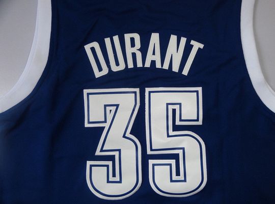 倾向于谨慎 倾向于谨慎