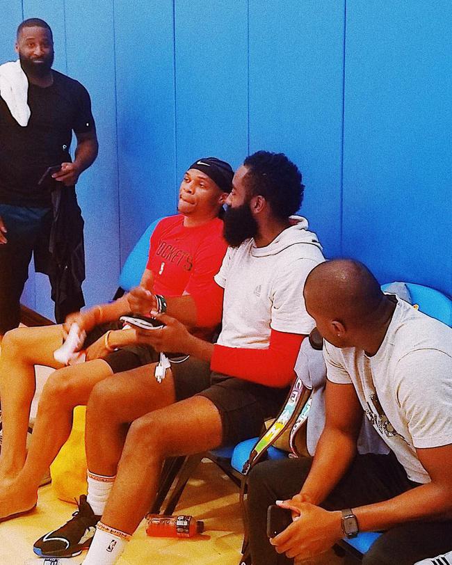 火箭在弱侧 火箭在弱侧